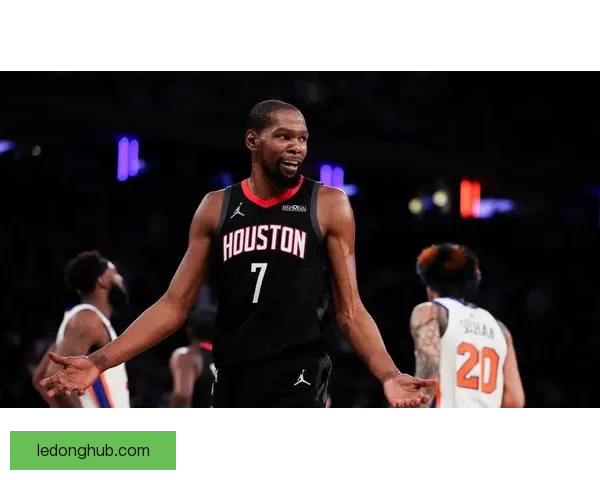 申京关键时刻送大帽 杜兰特受伤流血依然拼搏带队加时逆转